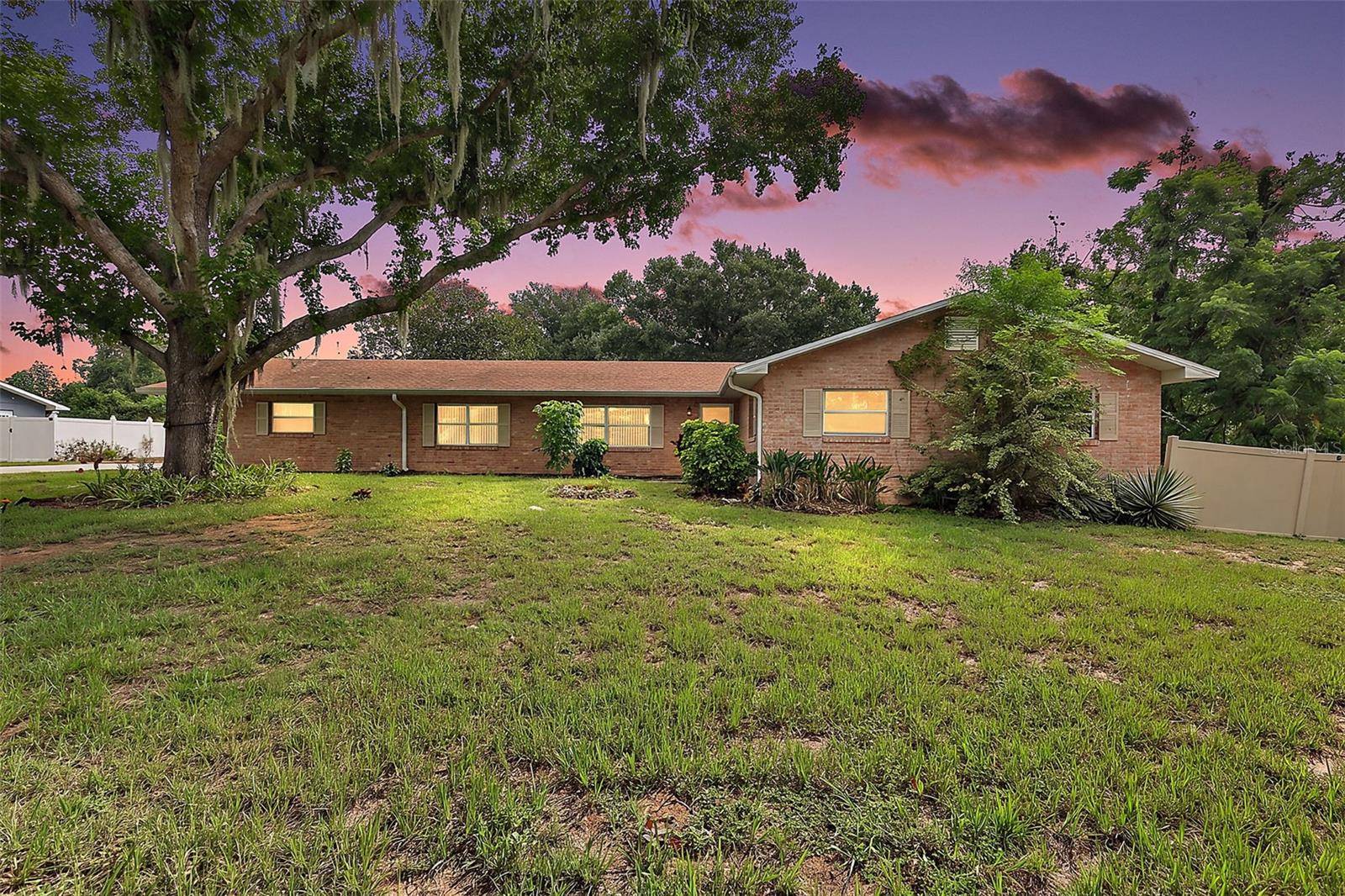 5 HERMOSA DR, Eustis, FL 32726