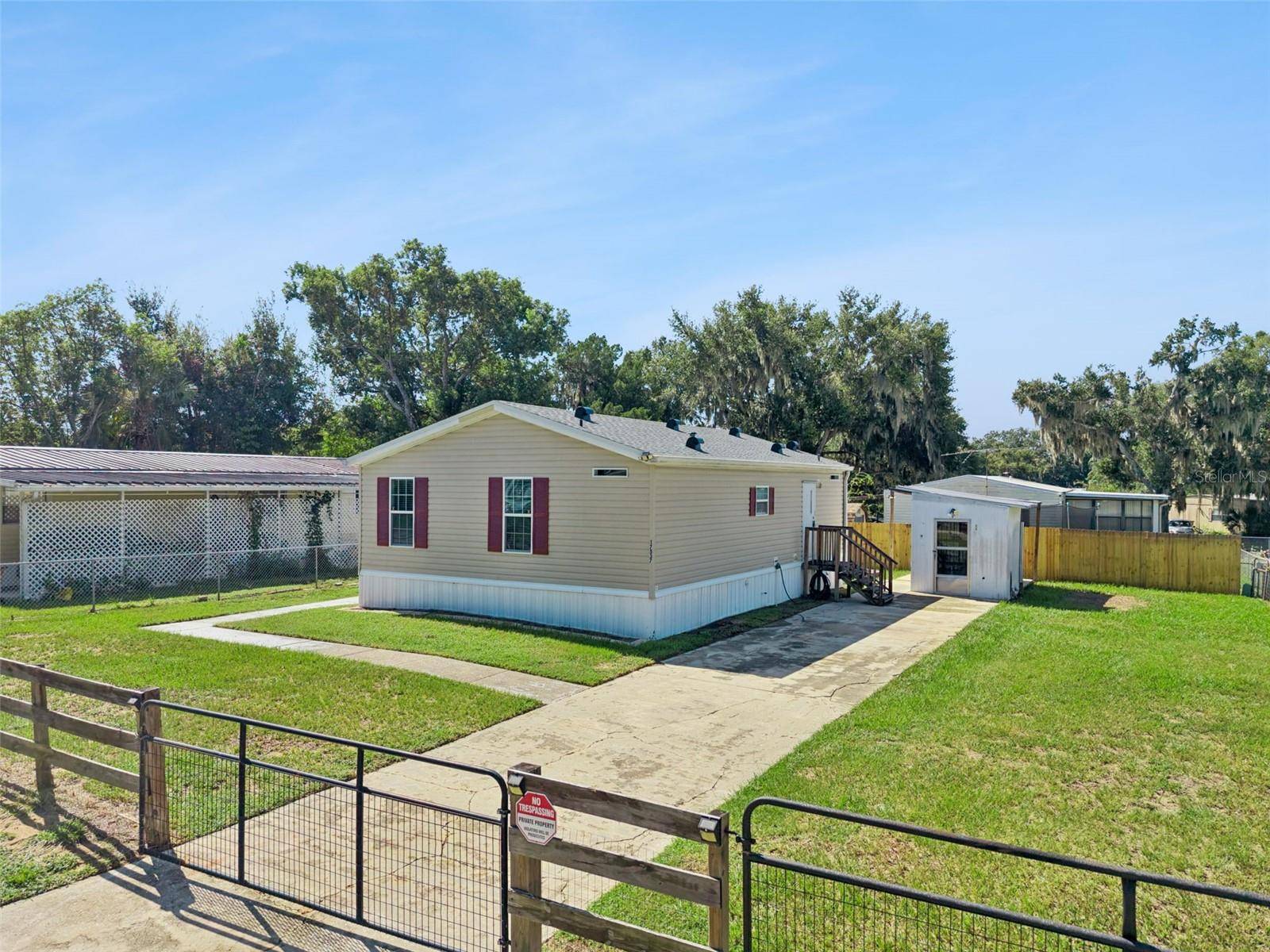 17537 PALM DR, Montverde, FL 34756