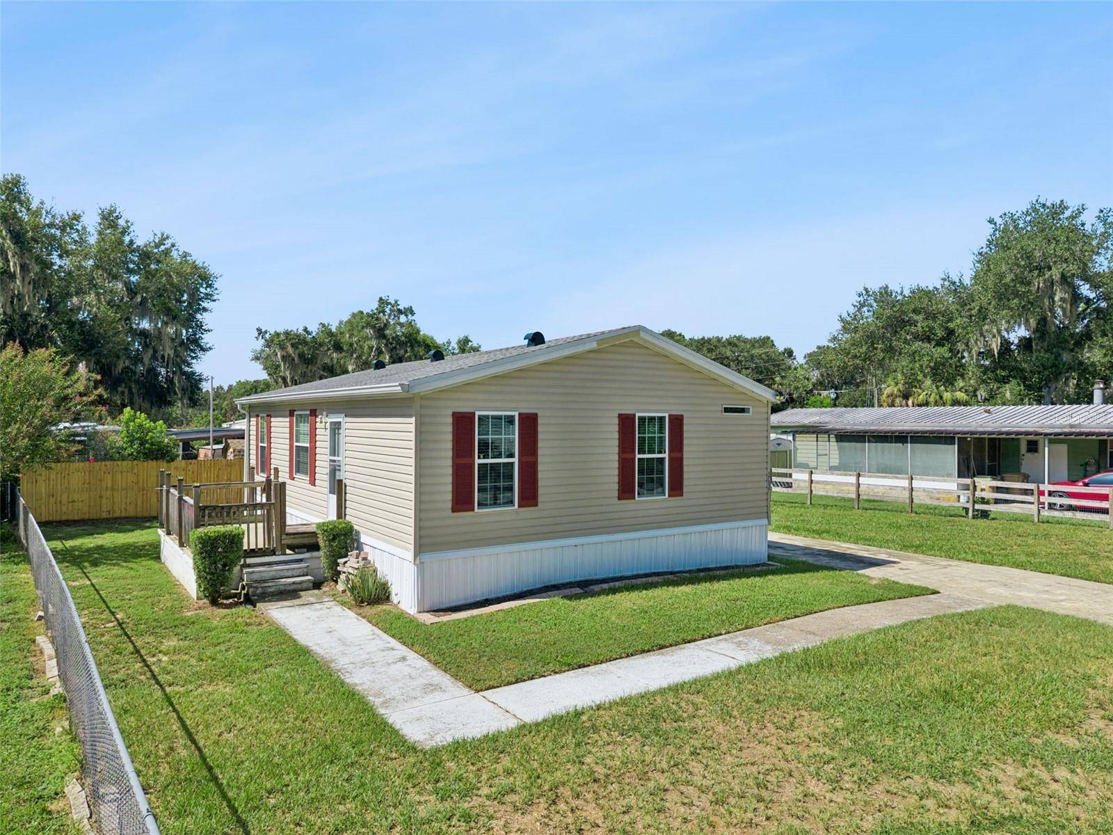 17537 PALM DR, Montverde, FL 34756