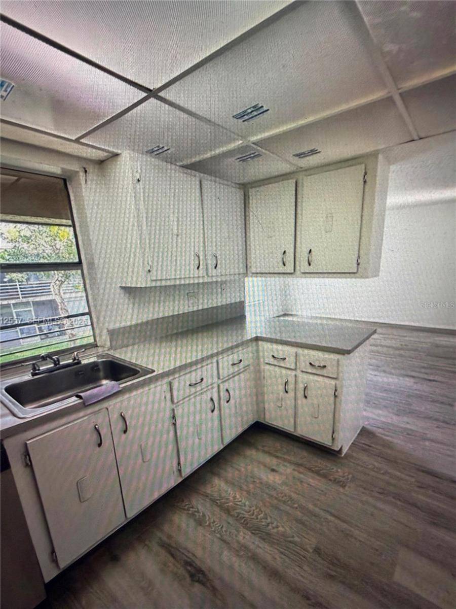 4241 NW 19TH ST #170, Lauderhill, FL 33313
