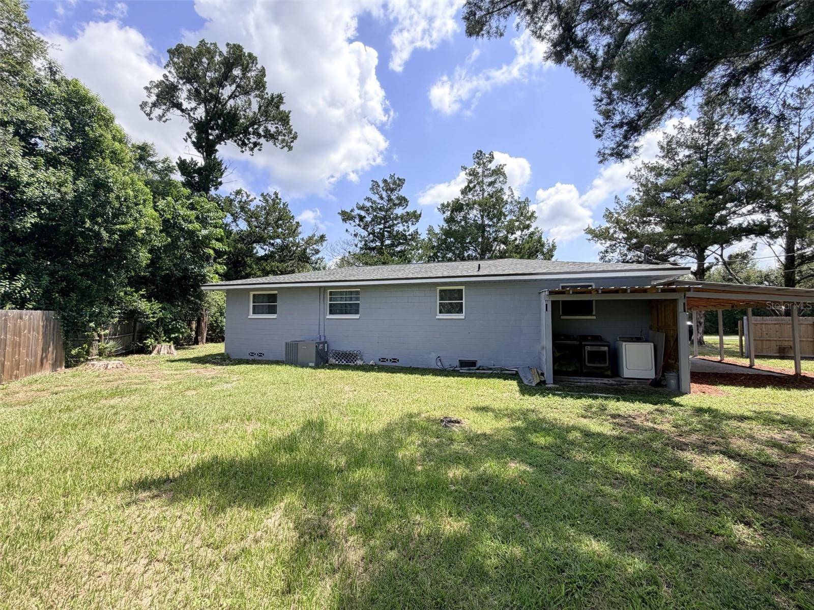1025 NE 4TH ST, Chiefland, FL 32626