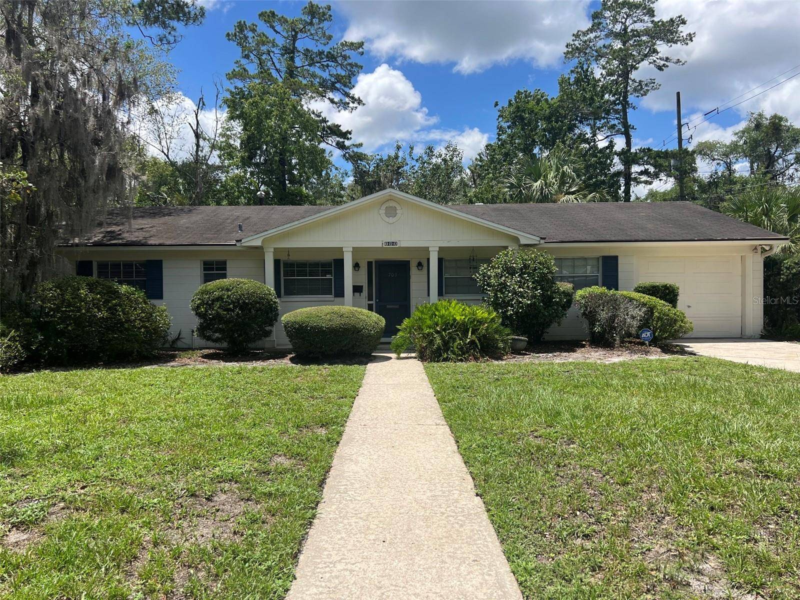 703 NE 5TH PL, Gainesville, FL 32601