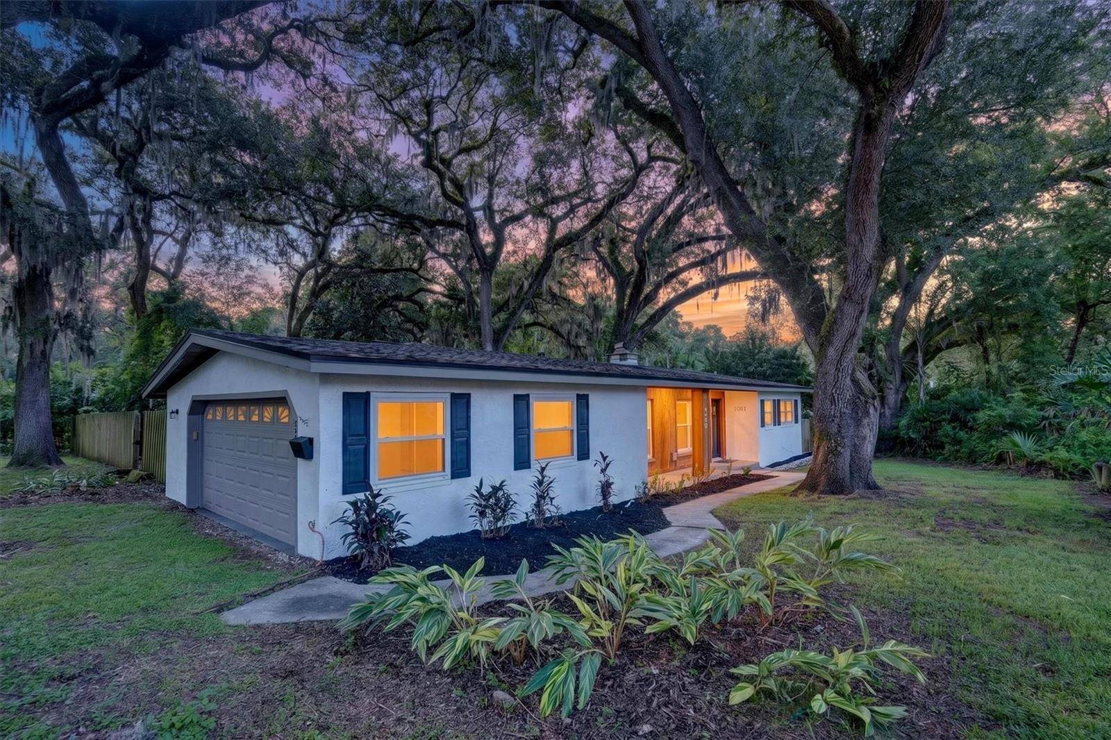 1202 ORANOLE RD, Maitland, FL 32751