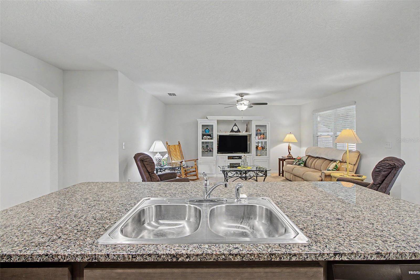 25199 NW 8TH RD, Newberry, FL 32669