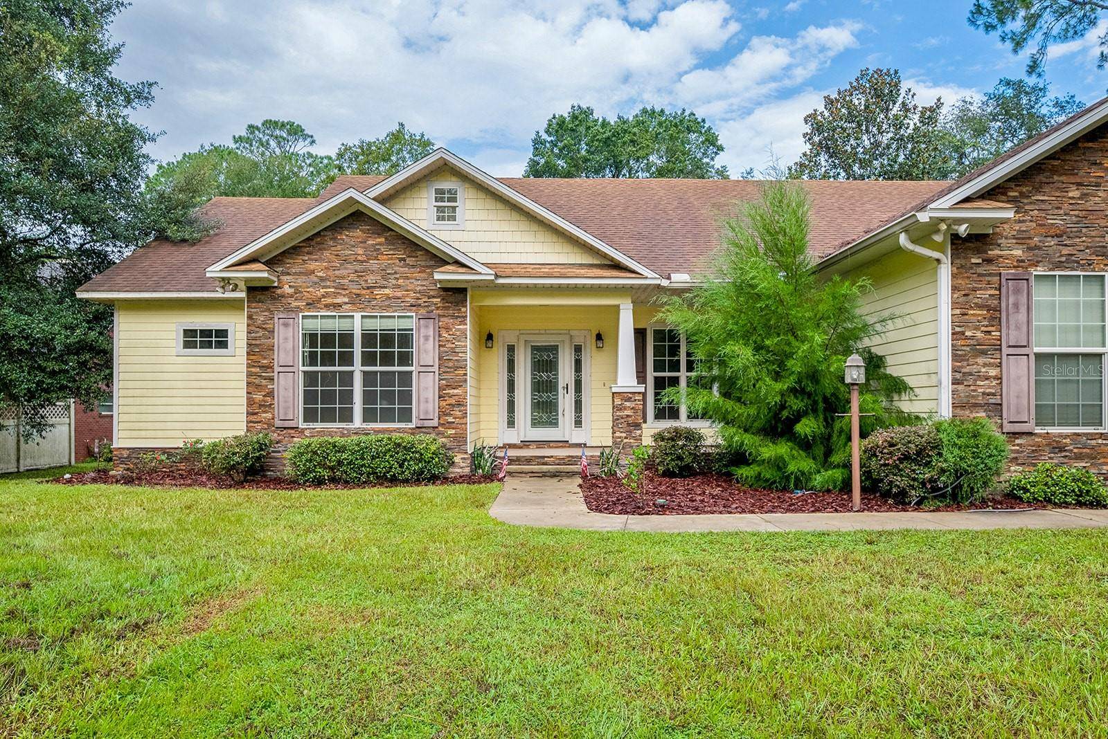 486 LAKESHORE DR, Starke, FL 32091
