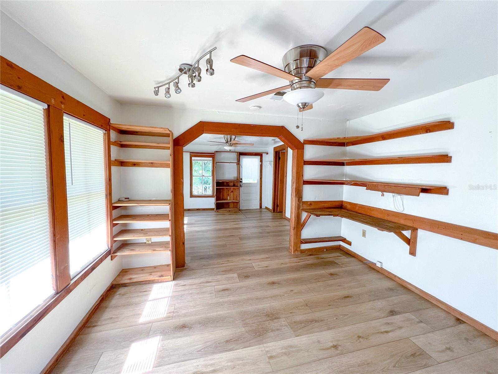 25825 W NEWBERRY RD, Newberry, FL 32669