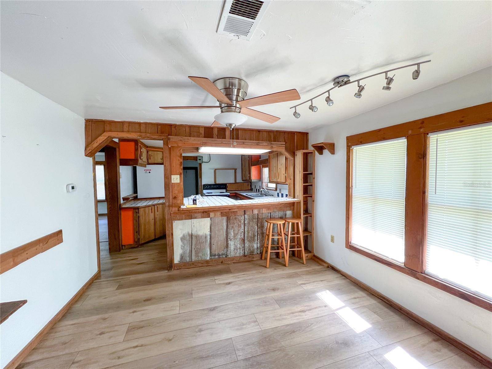 25825 W NEWBERRY RD, Newberry, FL 32669