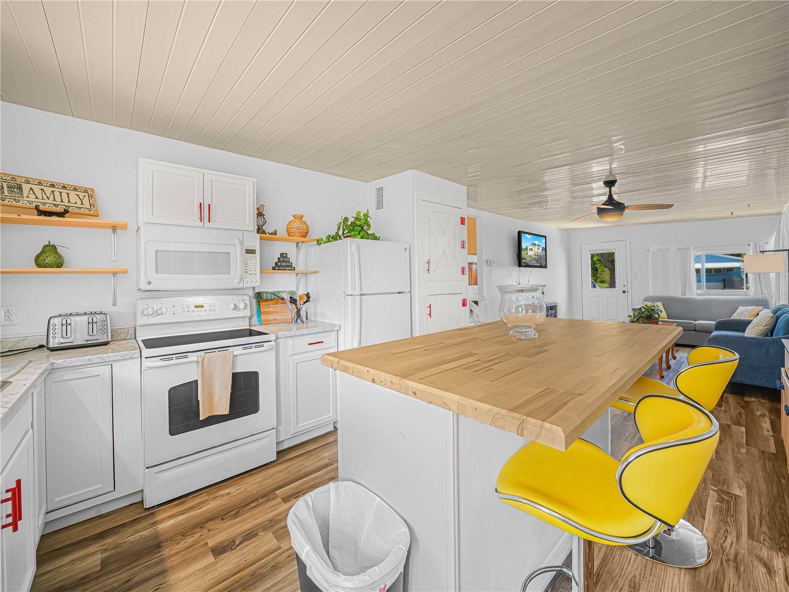 40 SADDLEBAG TRL N, Lake Wales, FL 33898