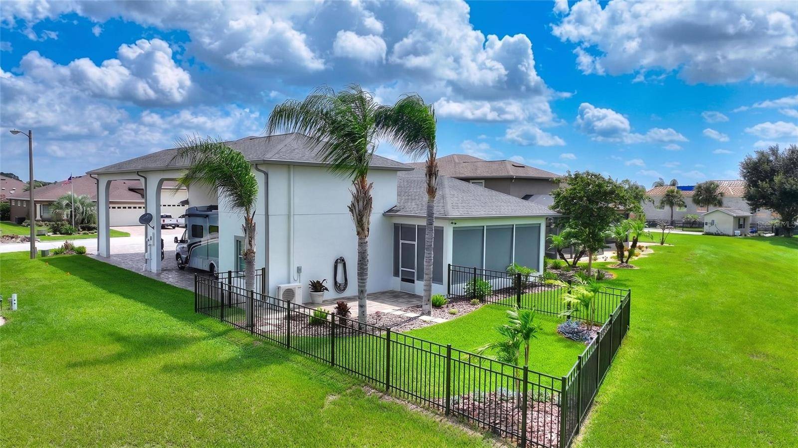 716 TEABERRY TRL, Polk City, FL 33868