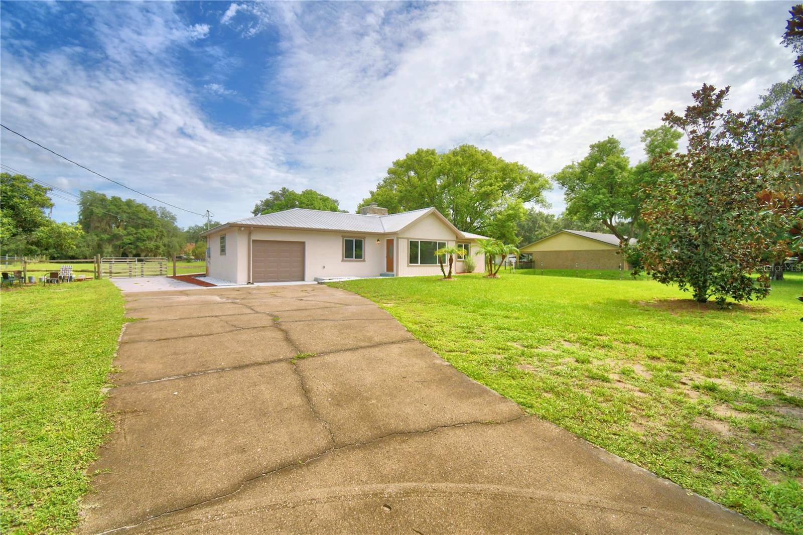 8704 TOM COSTINE RD, Lakeland, FL 33809