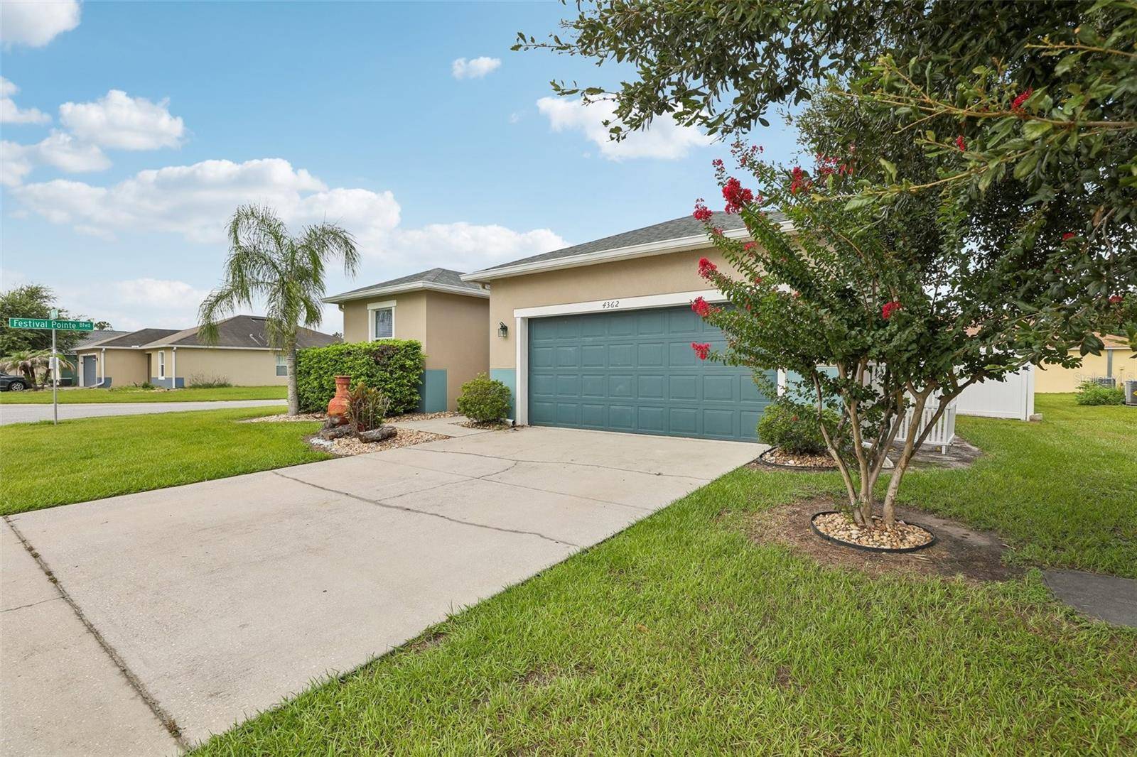 4362 SUN CENTER RD, Mulberry, FL 33860