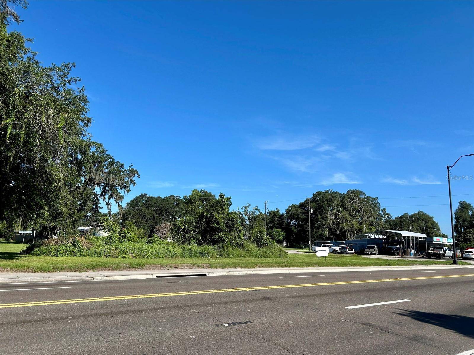 109 ORANGE ST, Bowling Green, FL 33834