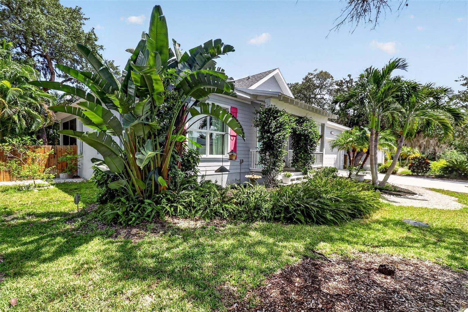 652 KENNETH WAY, Tarpon Springs, FL 34689