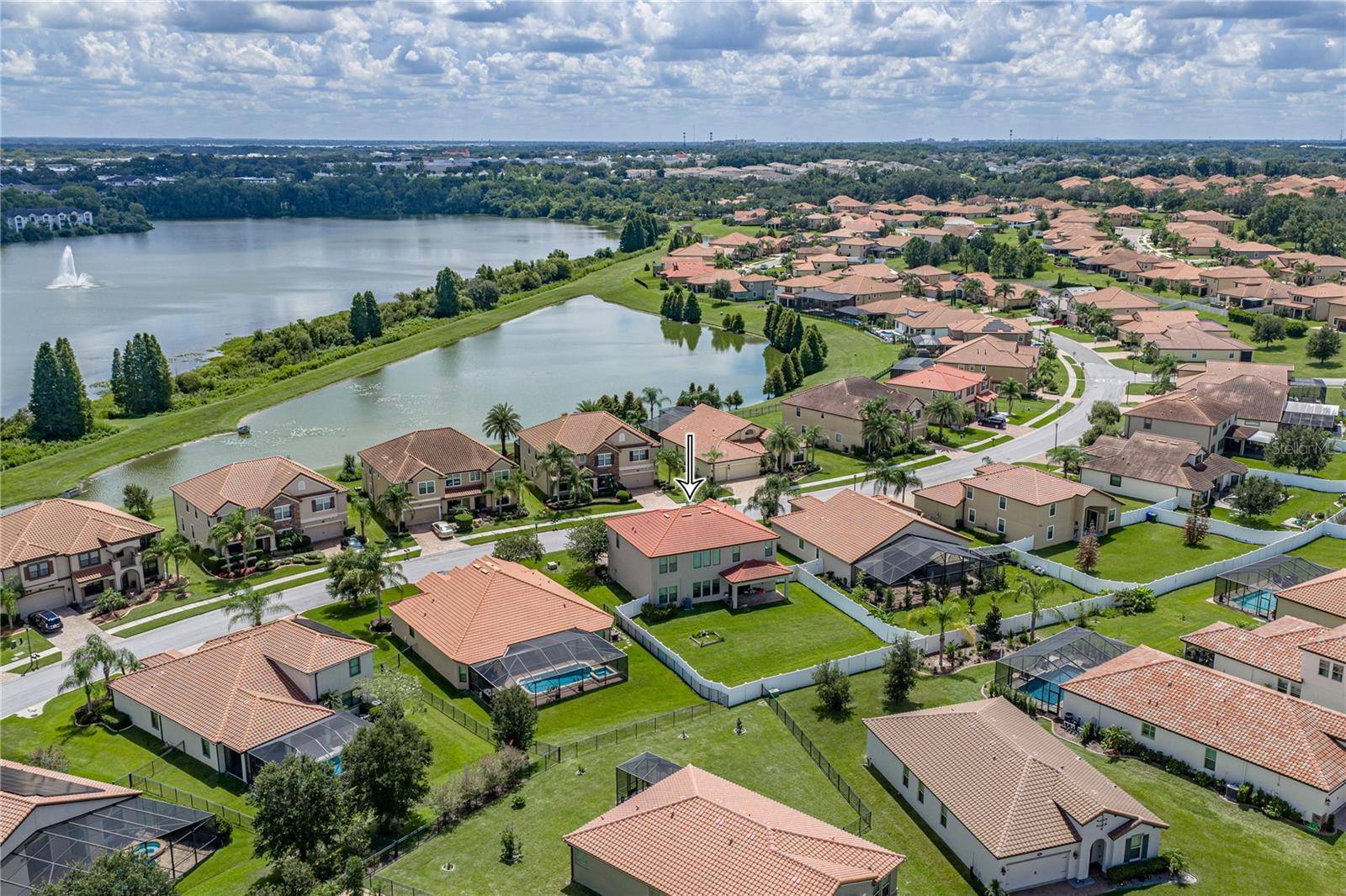 1902 VIA LAGO DR, Lakeland, FL 33810