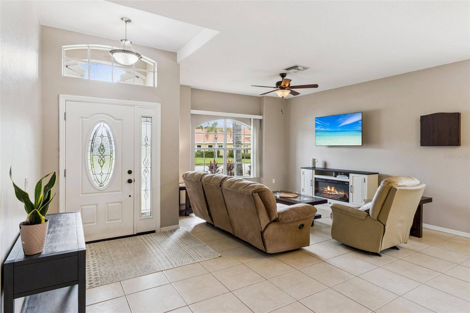 1742 ALTAVISTA CIRCLE CIR, Lakeland, FL 33810