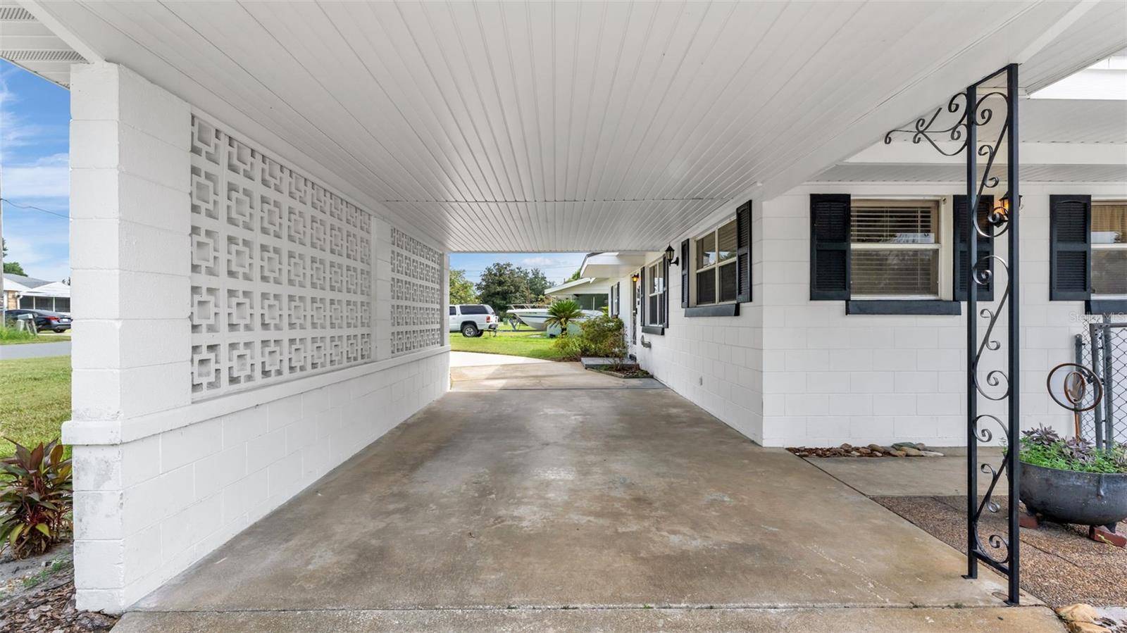 1668 ROSELAWN ST SW, Winter Haven, FL 33880
