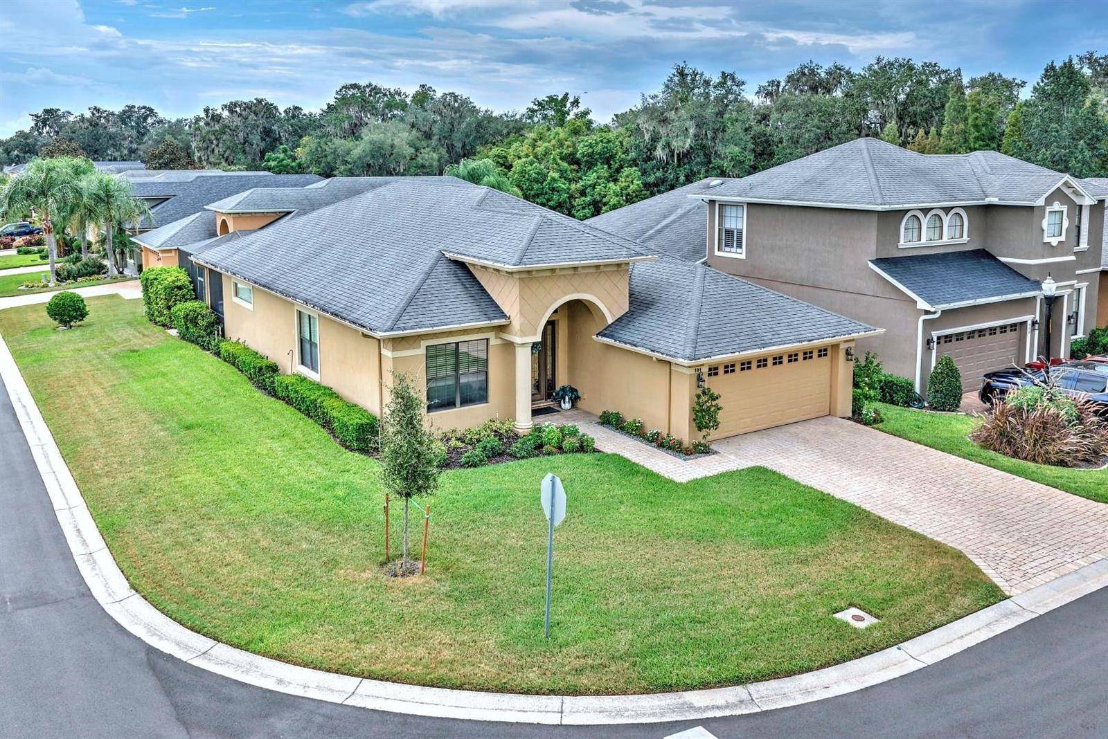 904 CHRISTINA CHASE LN, Lakeland, FL 33813