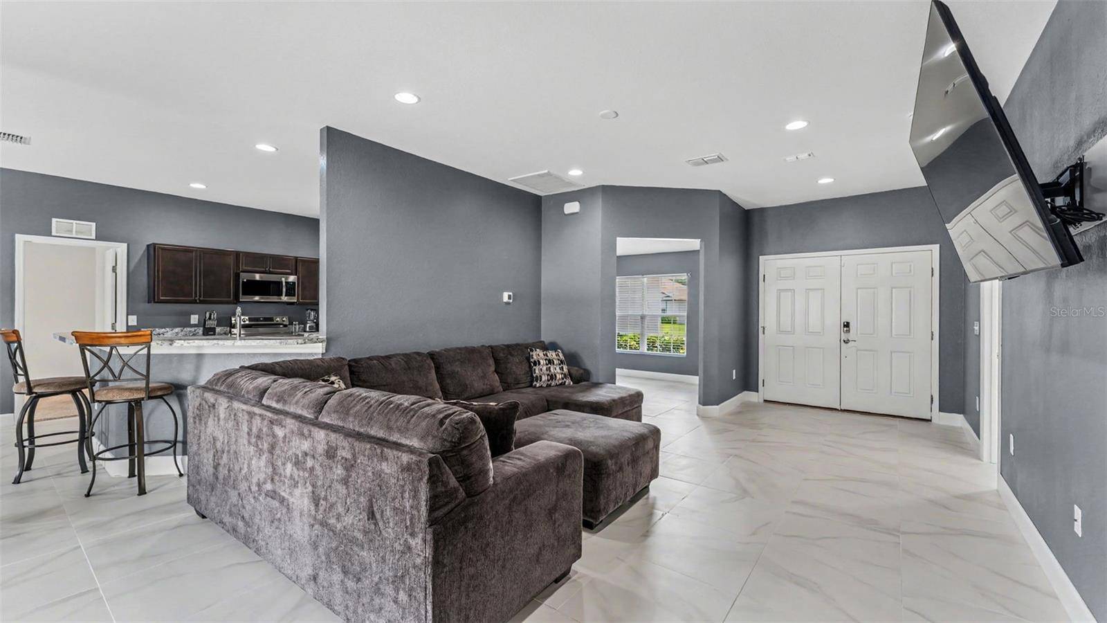2048 WINDING RIVER CV, Bartow, FL 33830