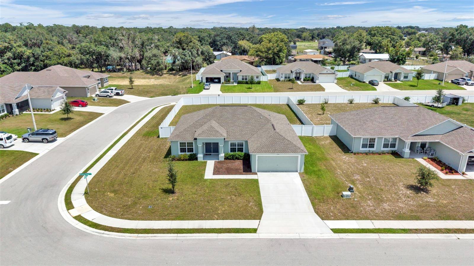 2048 WINDING RIVER CV, Bartow, FL 33830