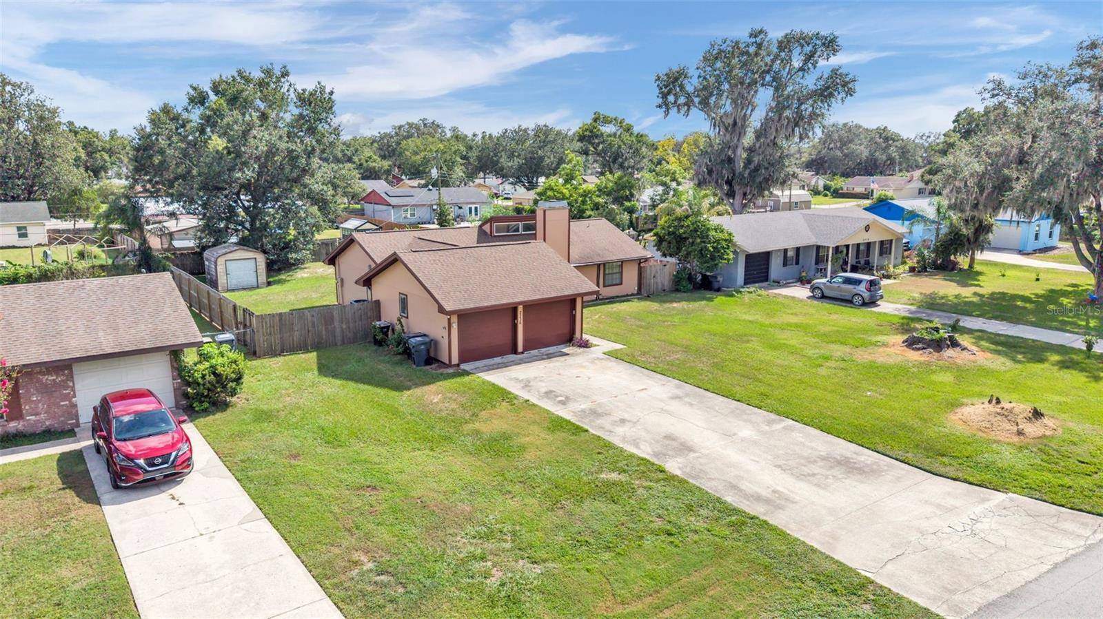 2236 COUNTRY LOOP N, Lakeland, FL 33811