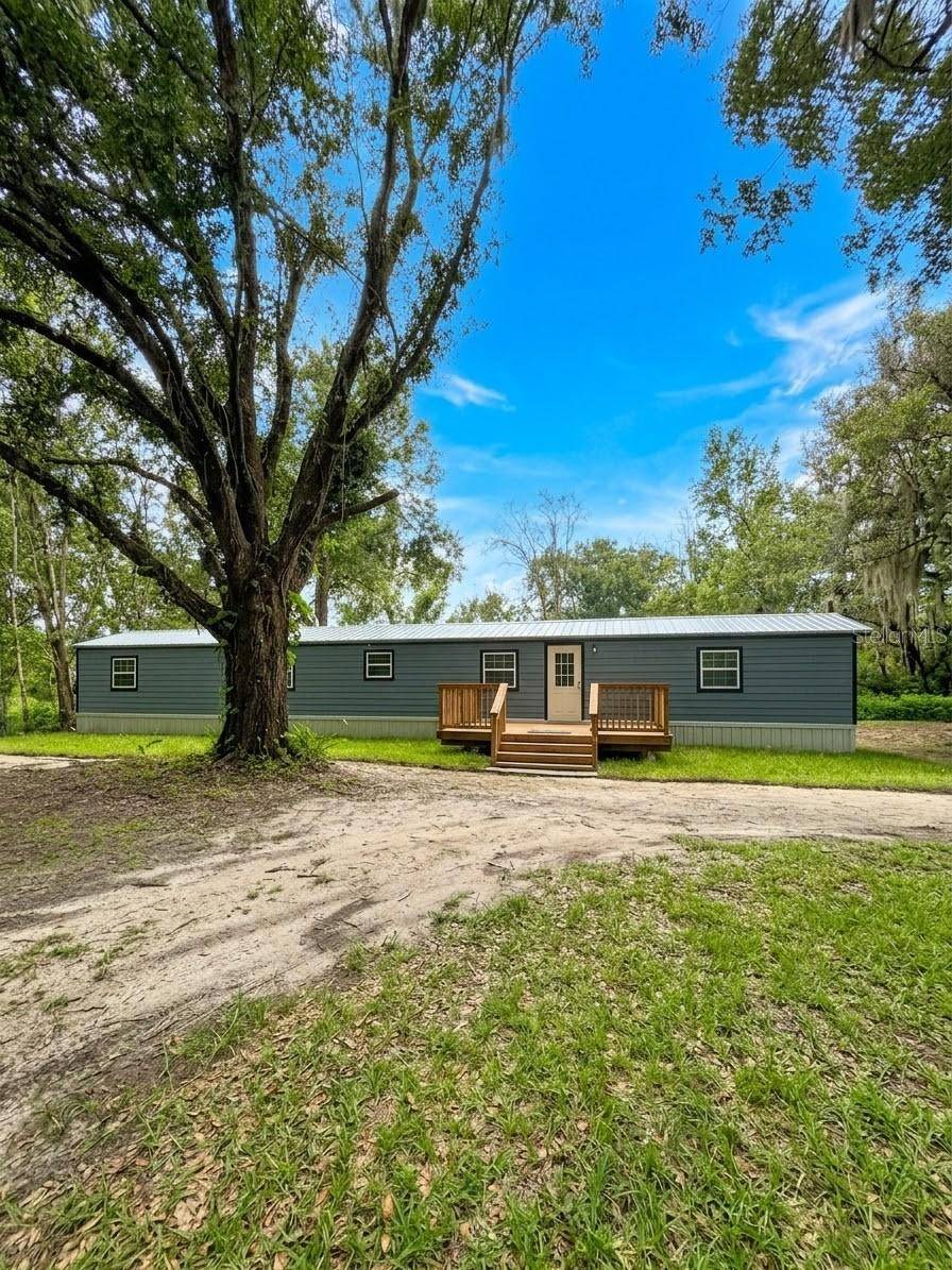 565 JONES RD, Auburndale, FL 33823