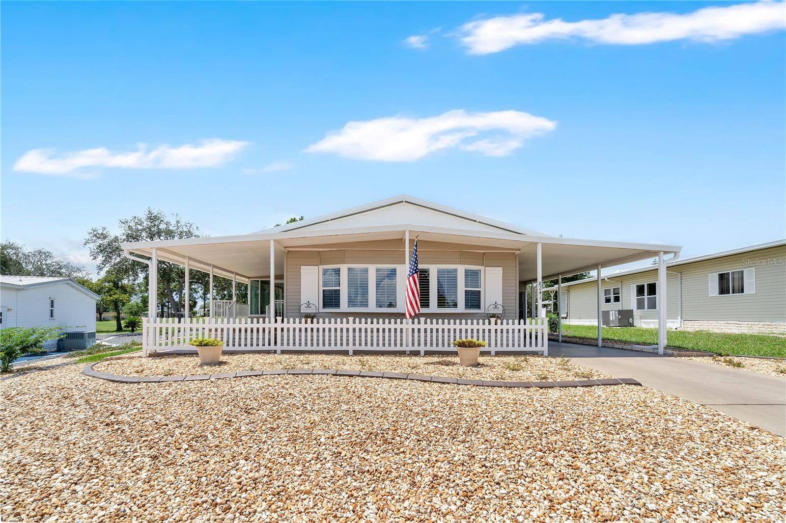 8241 WEATHERFORD AVE, Brooksville, FL 34613