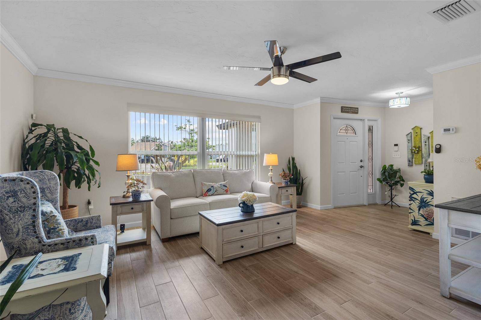 6640 WATERFORD LN, Sarasota, FL 34238