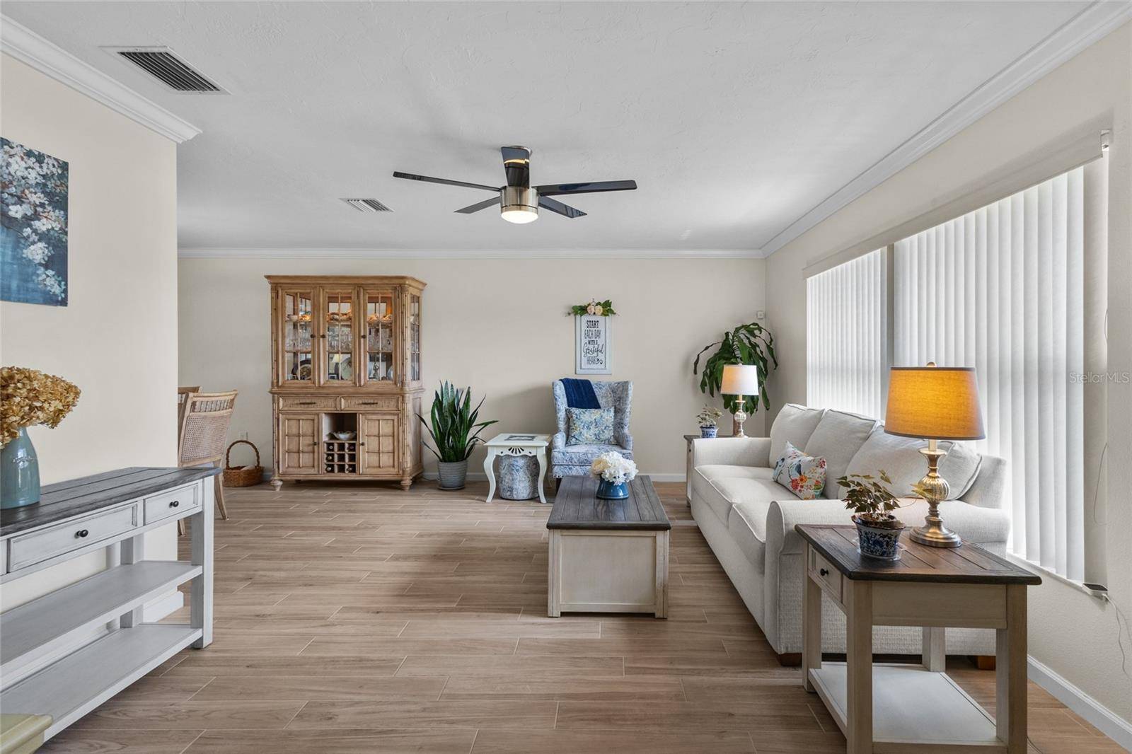 6640 WATERFORD LN, Sarasota, FL 34238