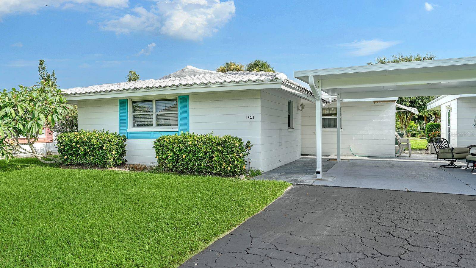1523 LAKESIDE DR #15, Venice, FL 34293