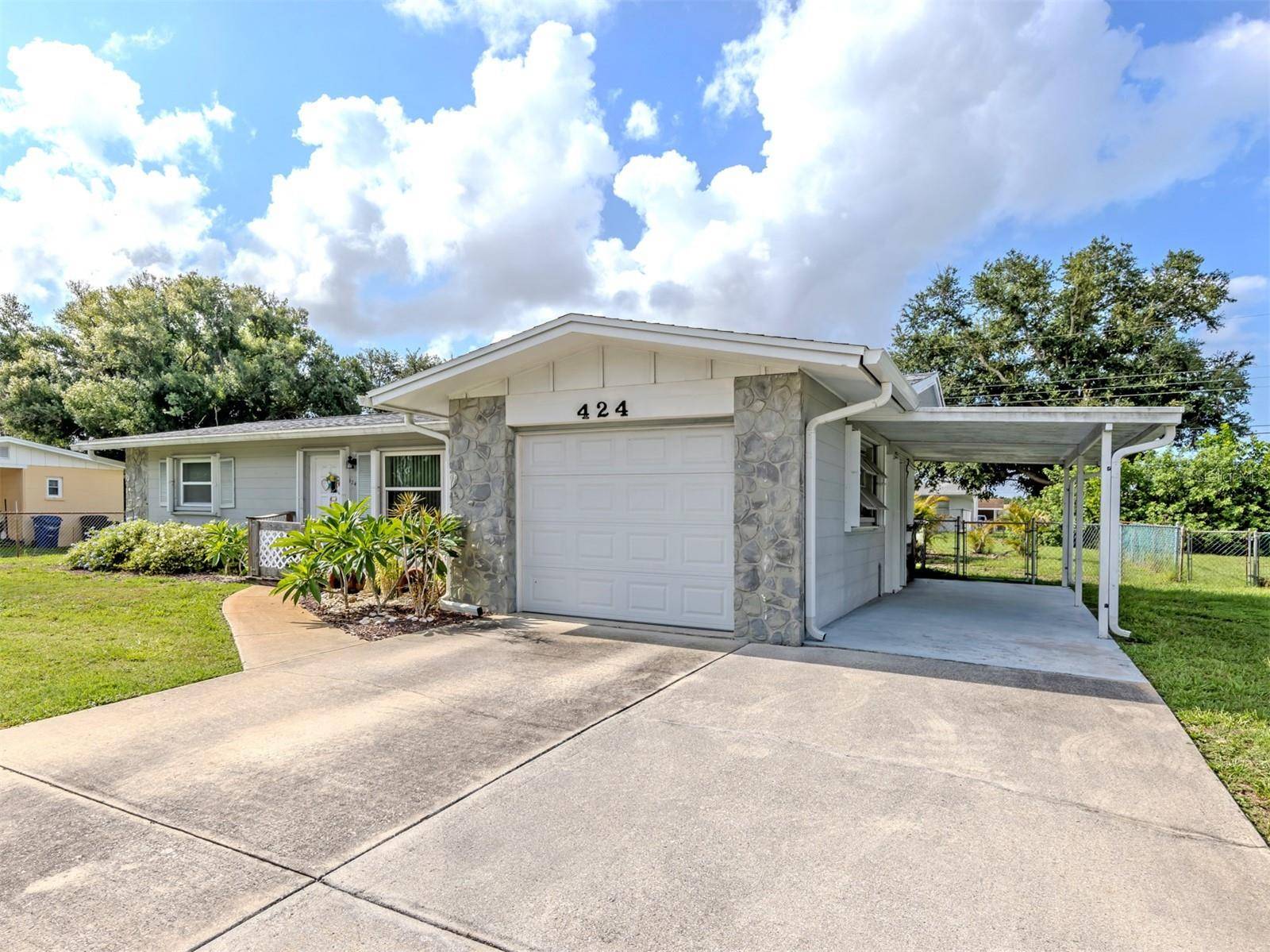 424 CENTER RD, Venice, FL 34285