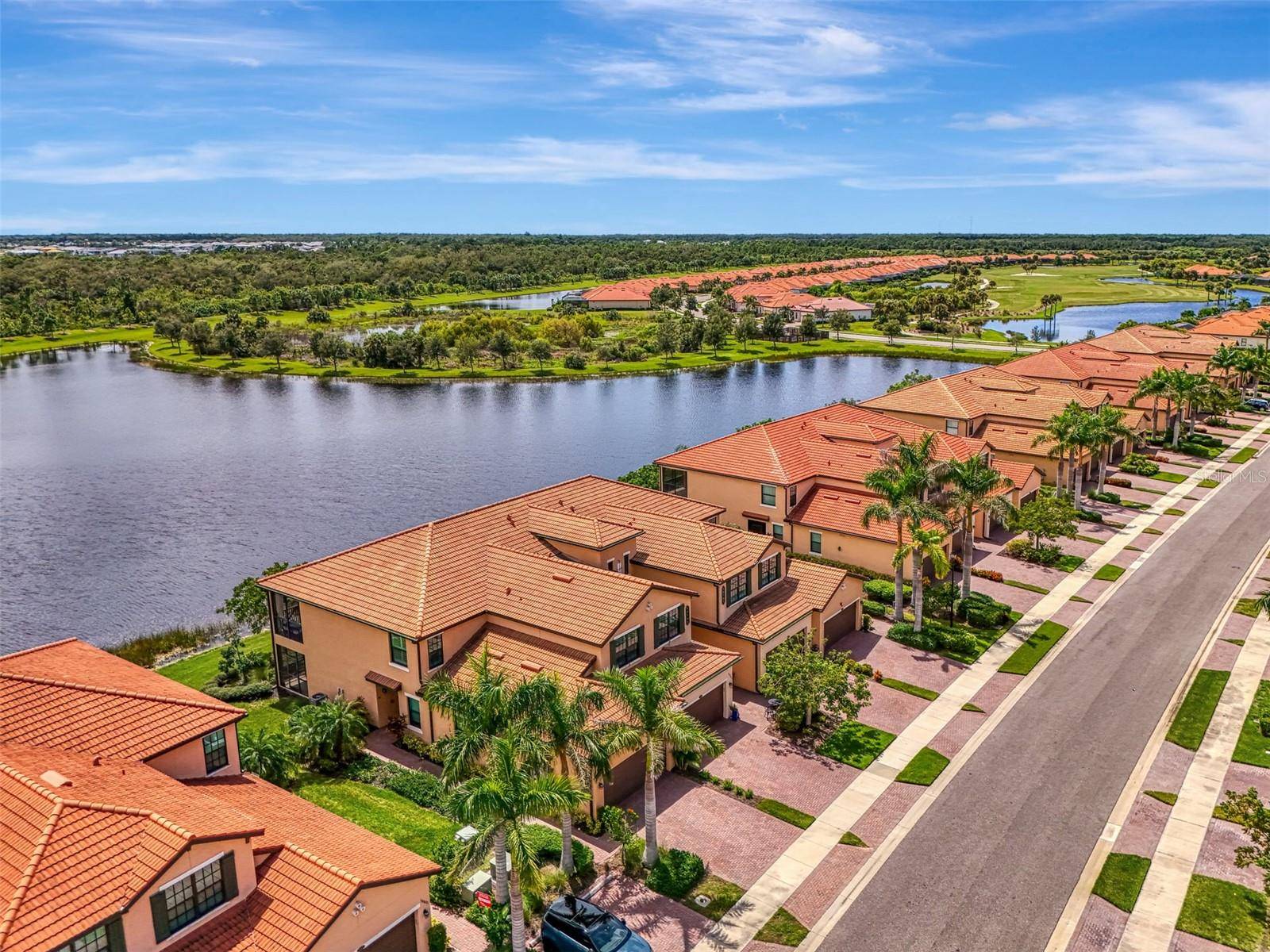 10797 TARFLOWER DR #201, Venice, FL 34293