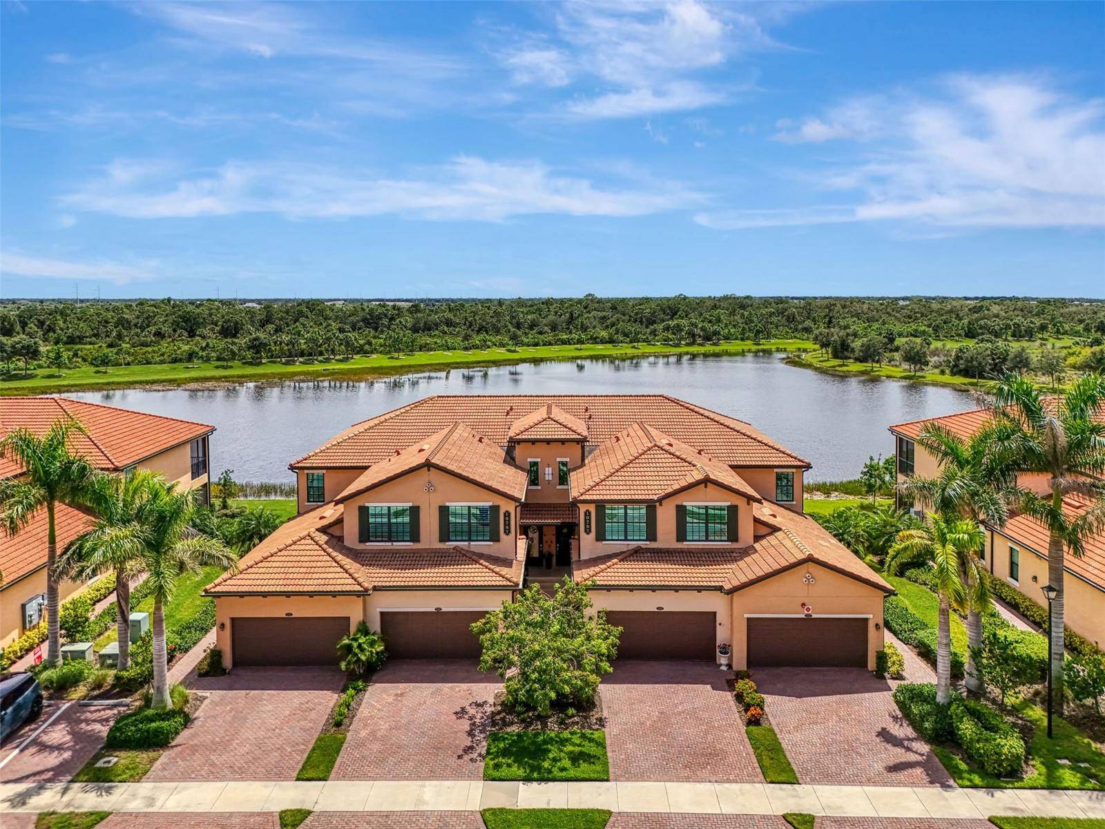10797 TARFLOWER DR #201, Venice, FL 34293