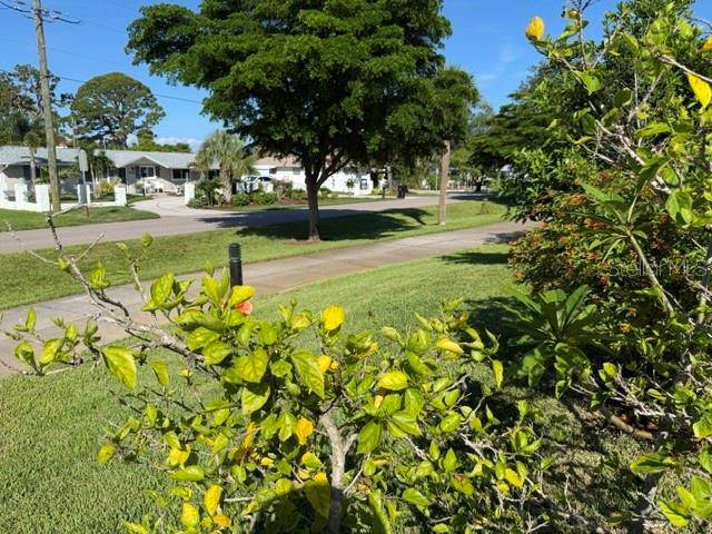 813 S GREEN CIR, Venice, FL 34285