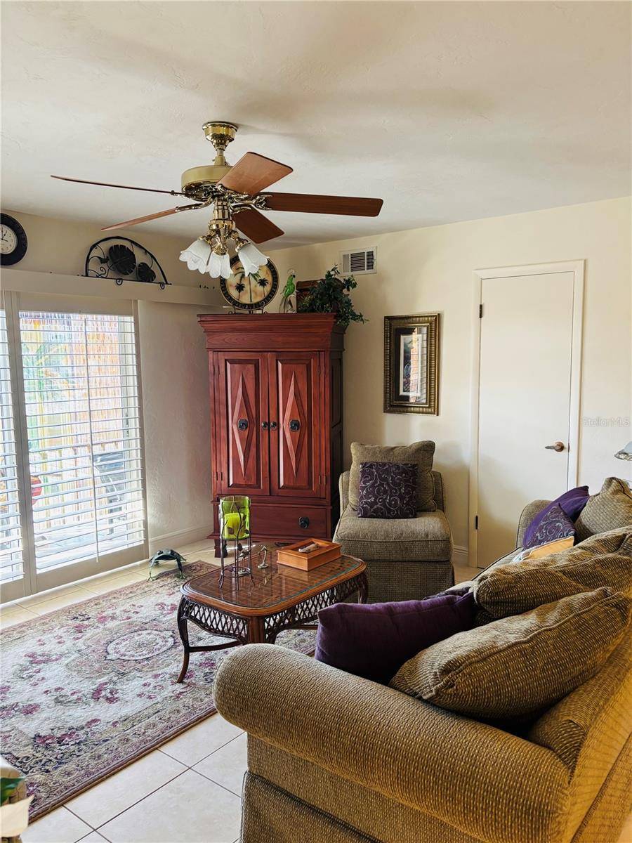 1640 JUNO TRL #205-F, Astor, FL 32102