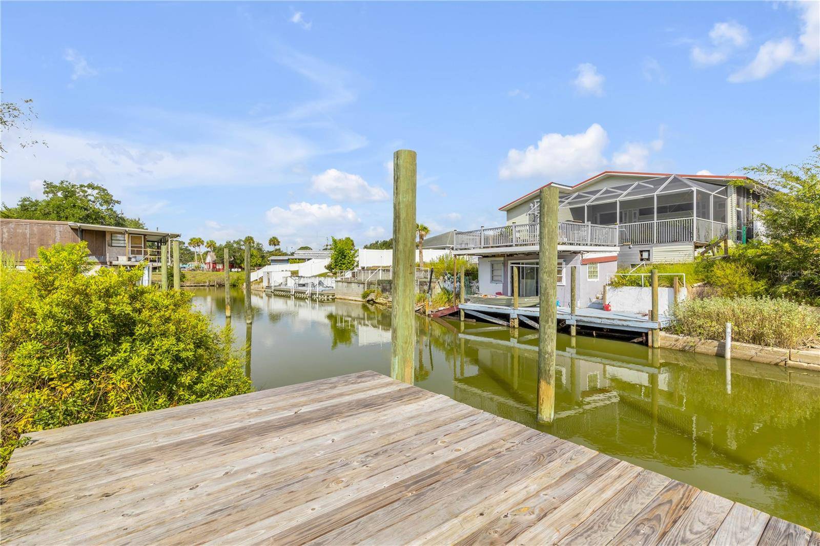 128 INDIAN CREEK RD, Oak Hill, FL 32759