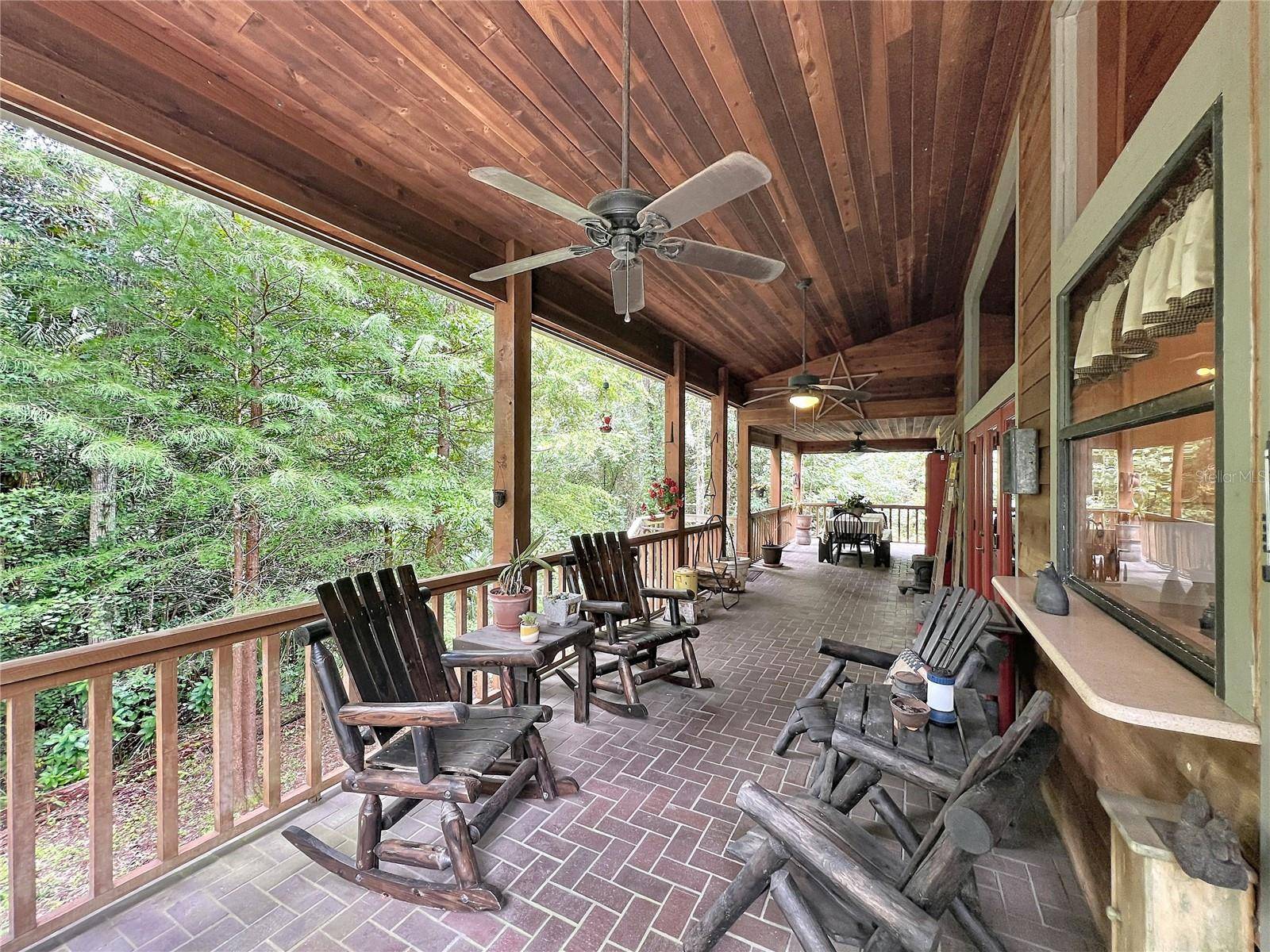 32519 OKALOOSA TRL, Sorrento, FL 32776
