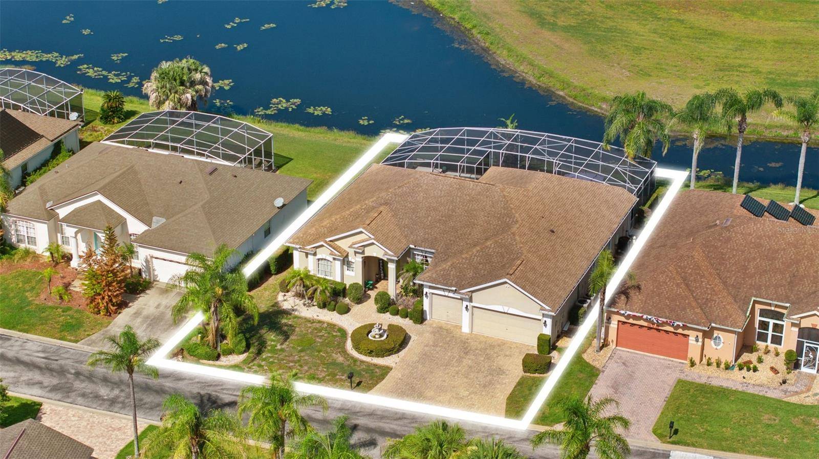622 GOLF COURSE Pkwy, Davenport, FL 33837