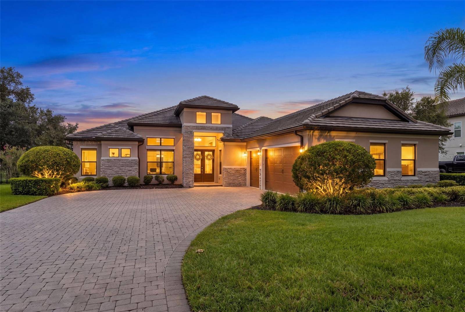 25858 CROSSINGS BLUFF LN, Sorrento, FL 32776