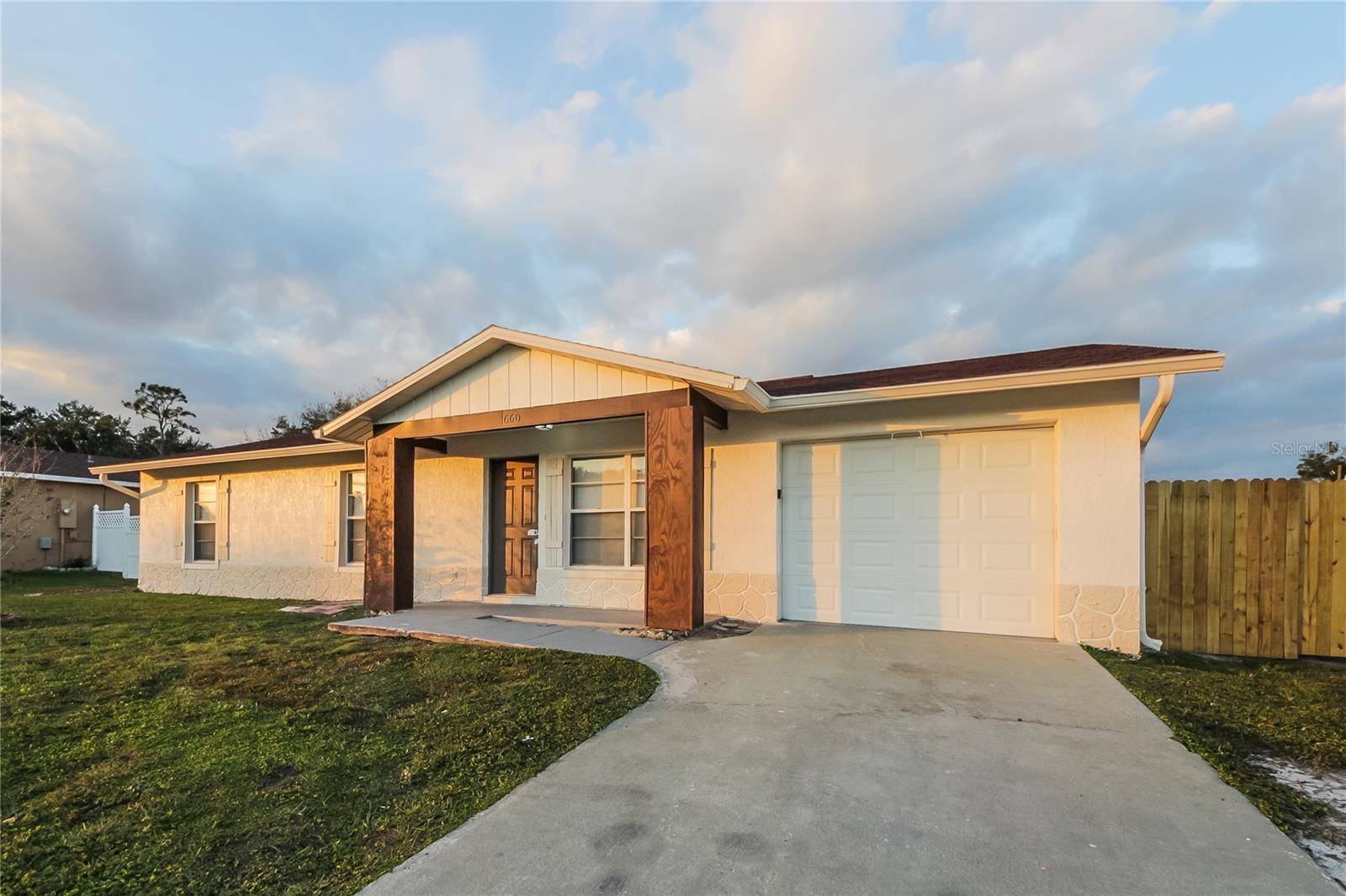 660 MCKINLEY CT, Kissimmee, FL 34758