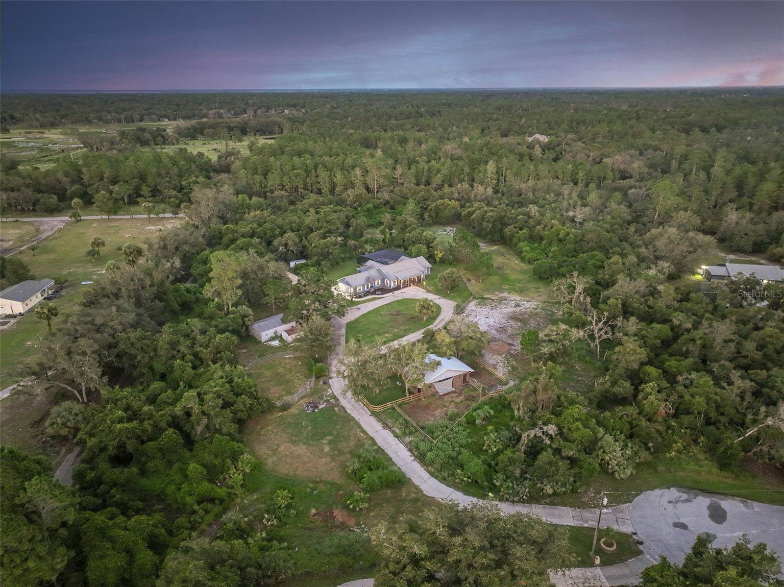 1690 TALLAPOOSA DR, Geneva, FL 32732