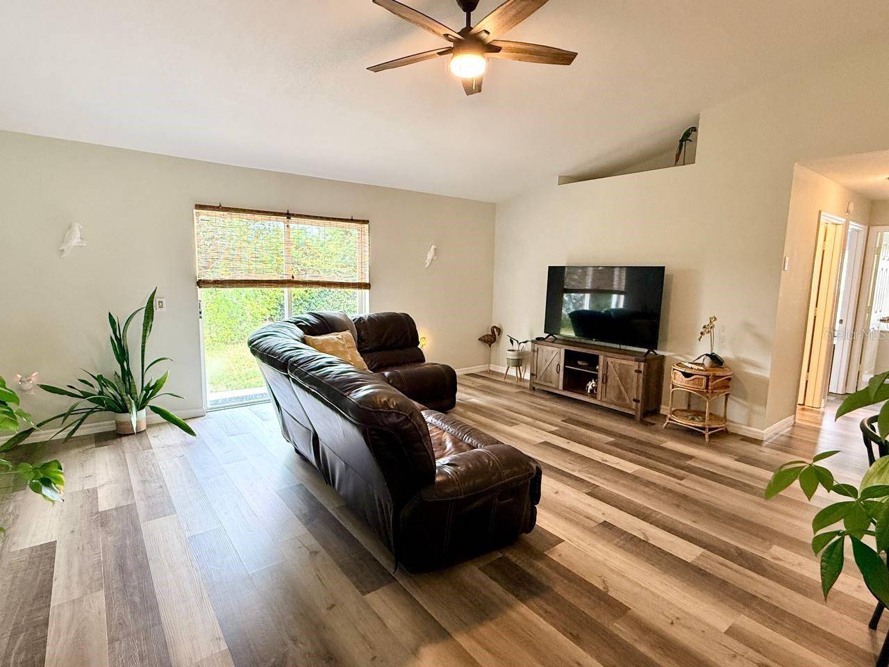 267 AUTUMN RIDGE RD, Deltona, FL 32725