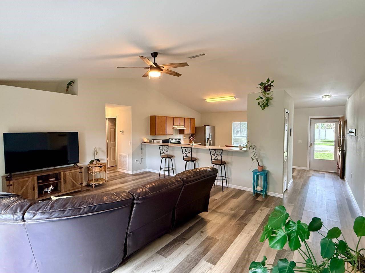 267 AUTUMN RIDGE RD, Deltona, FL 32725