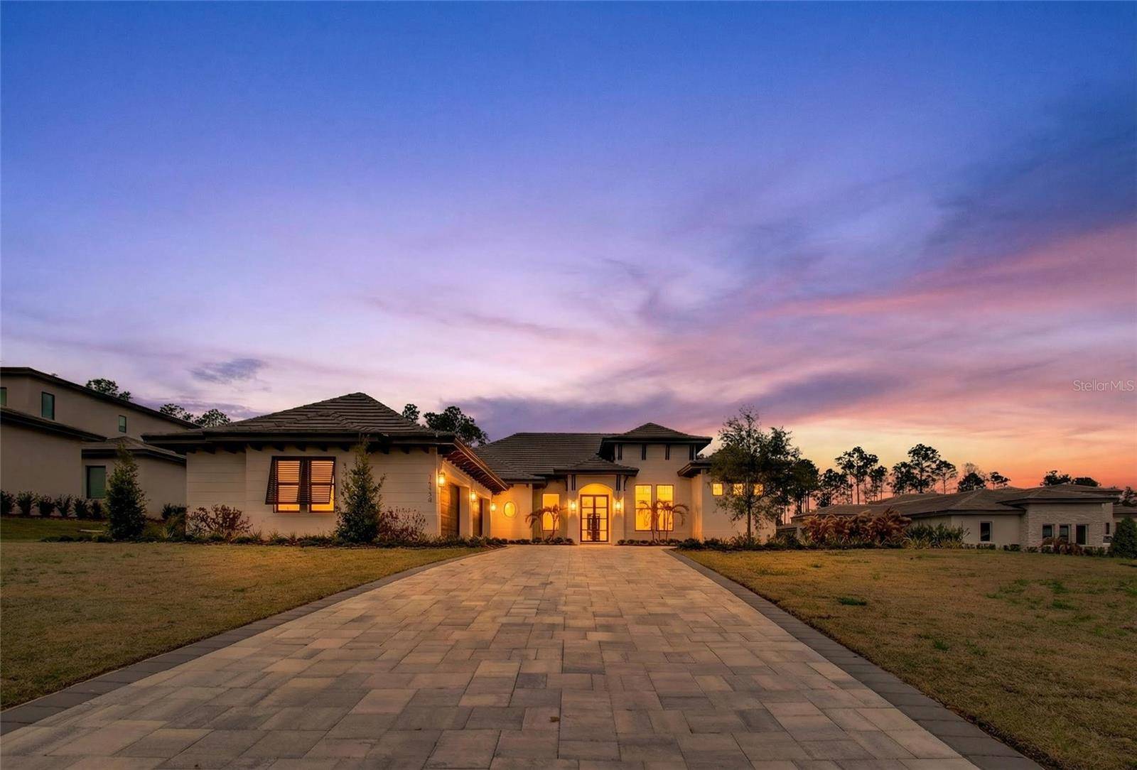 16130 PENDIO DR, Montverde, FL 34756