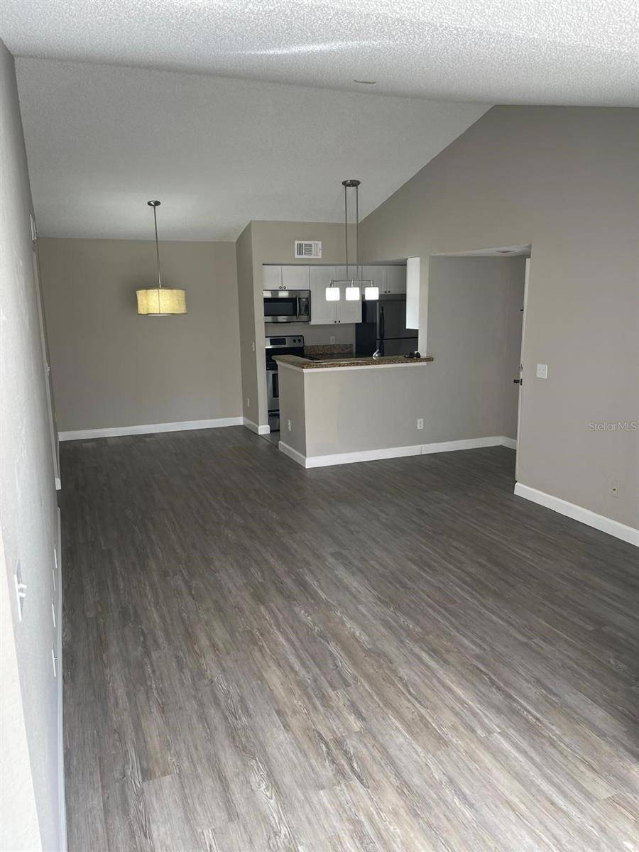 5140 CONROY RD #35, Orlando, FL 32811