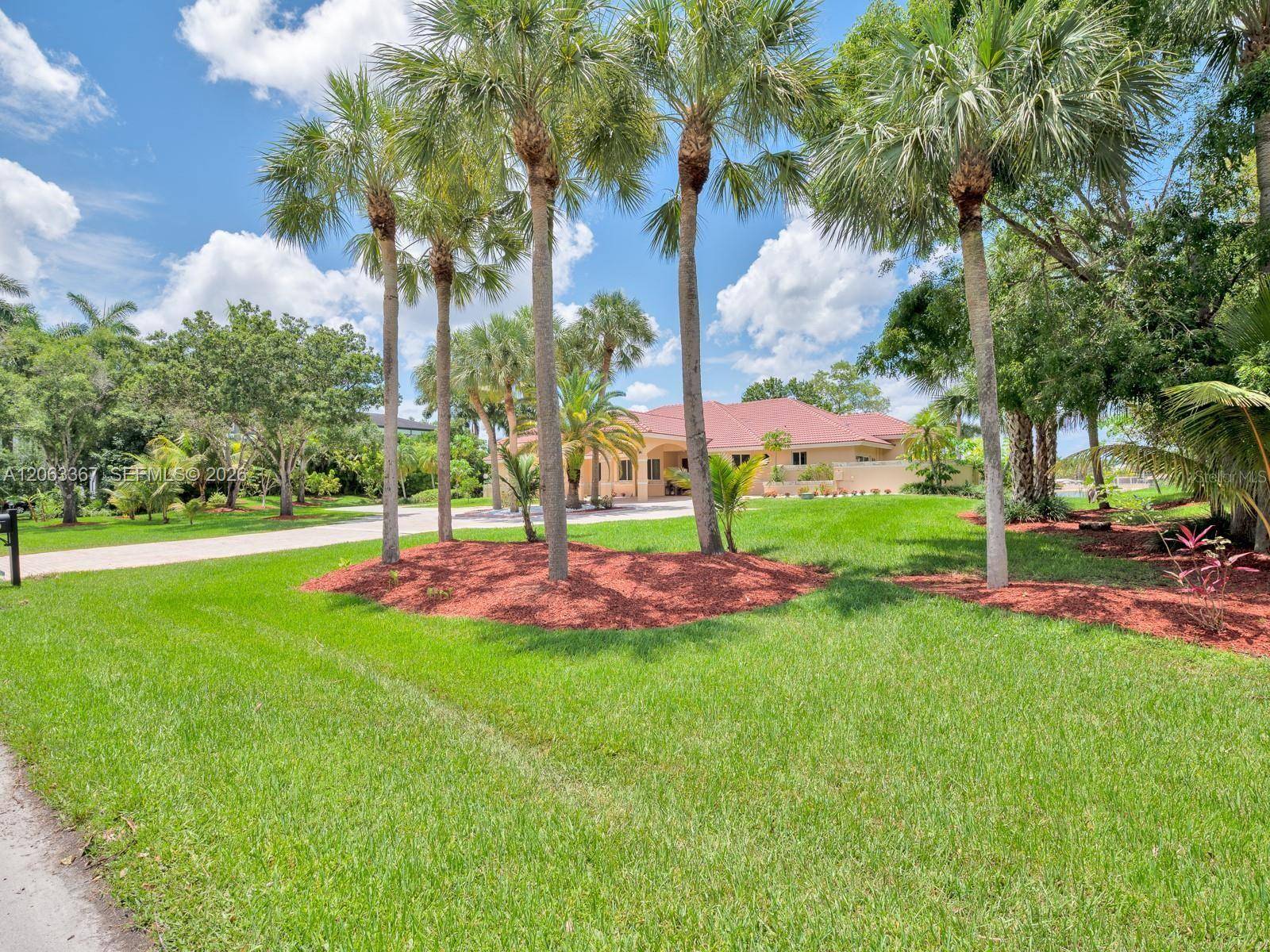 2710 WALKERS WAY, Weston, FL 33331
