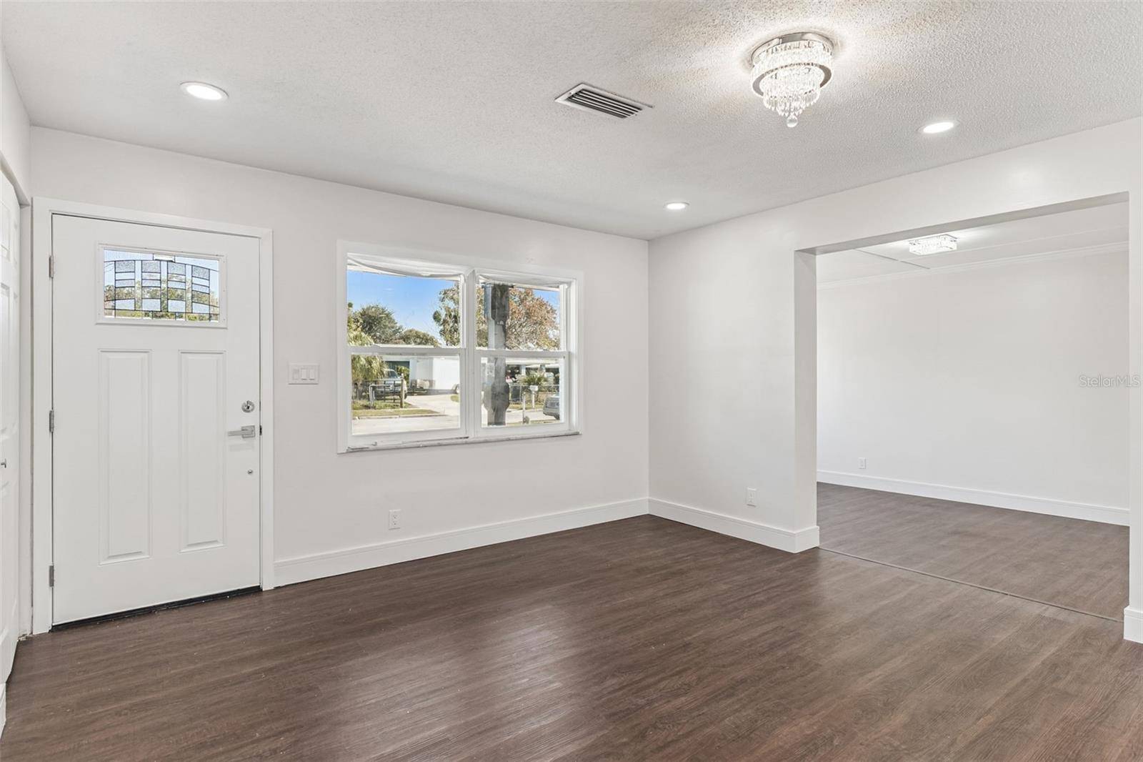 1070 N LIBBY CT, Daytona Beach, FL 32117