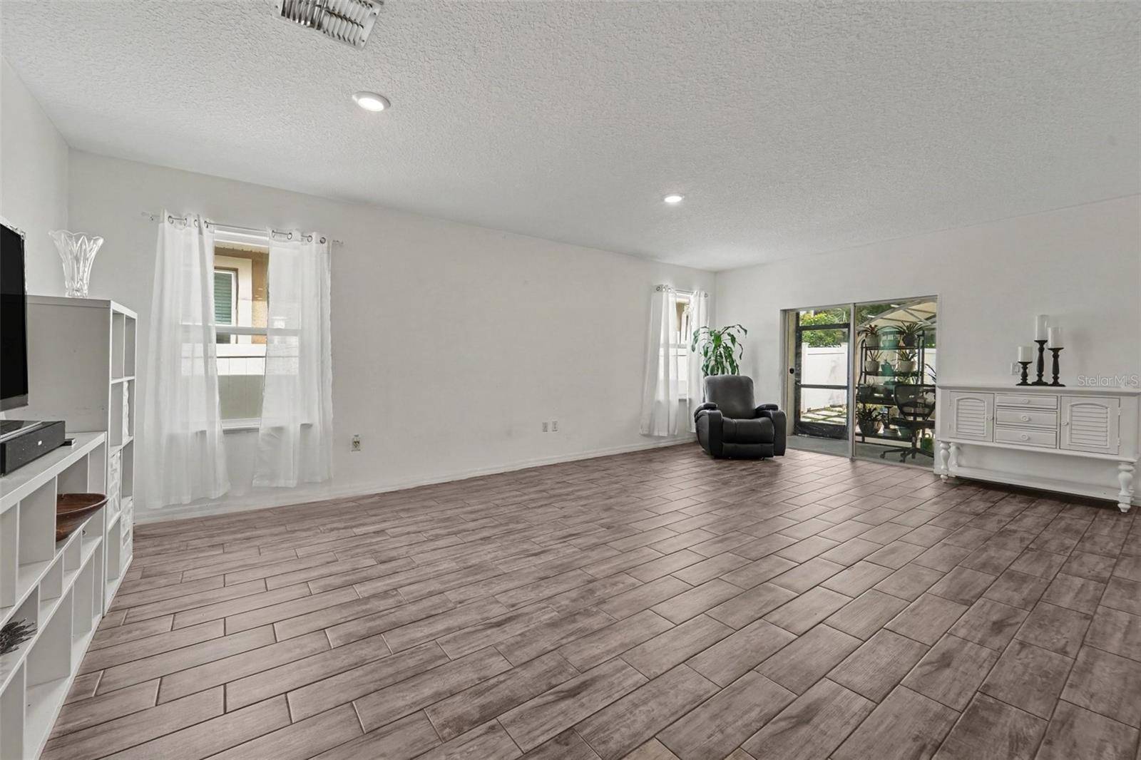1281 WATER WILLOW DR, Groveland, FL 34736