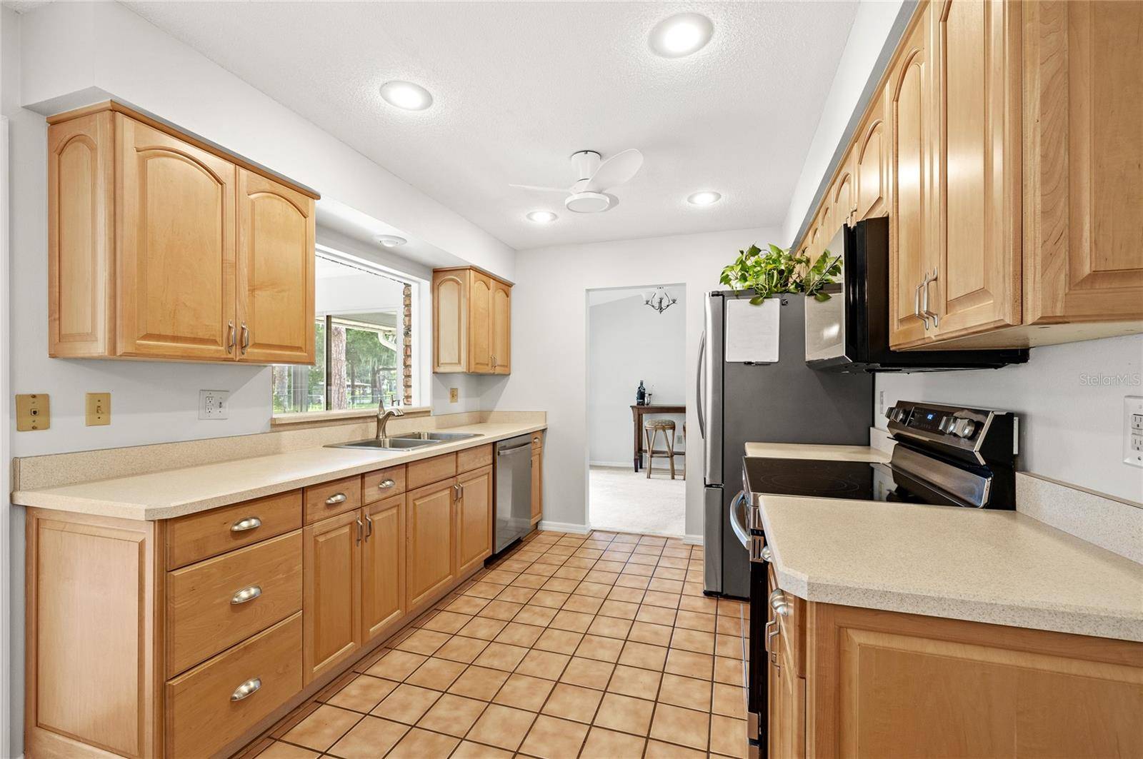 109 CARDINAL LN, Eustis, FL 32726