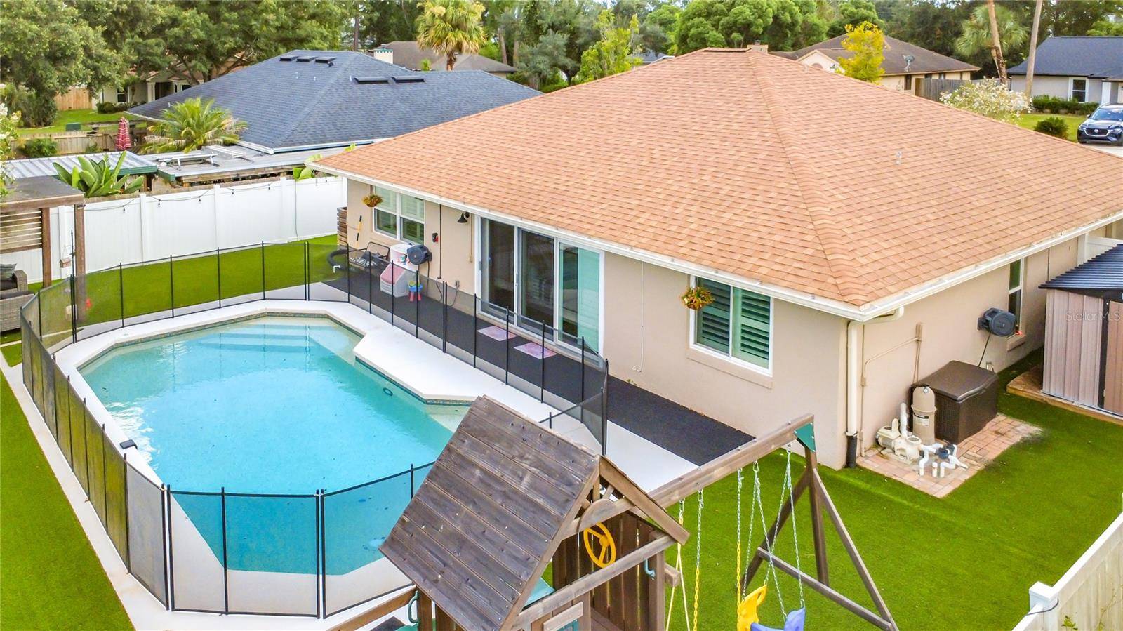 1063 BECKSTROM DR, Oviedo, FL 32765