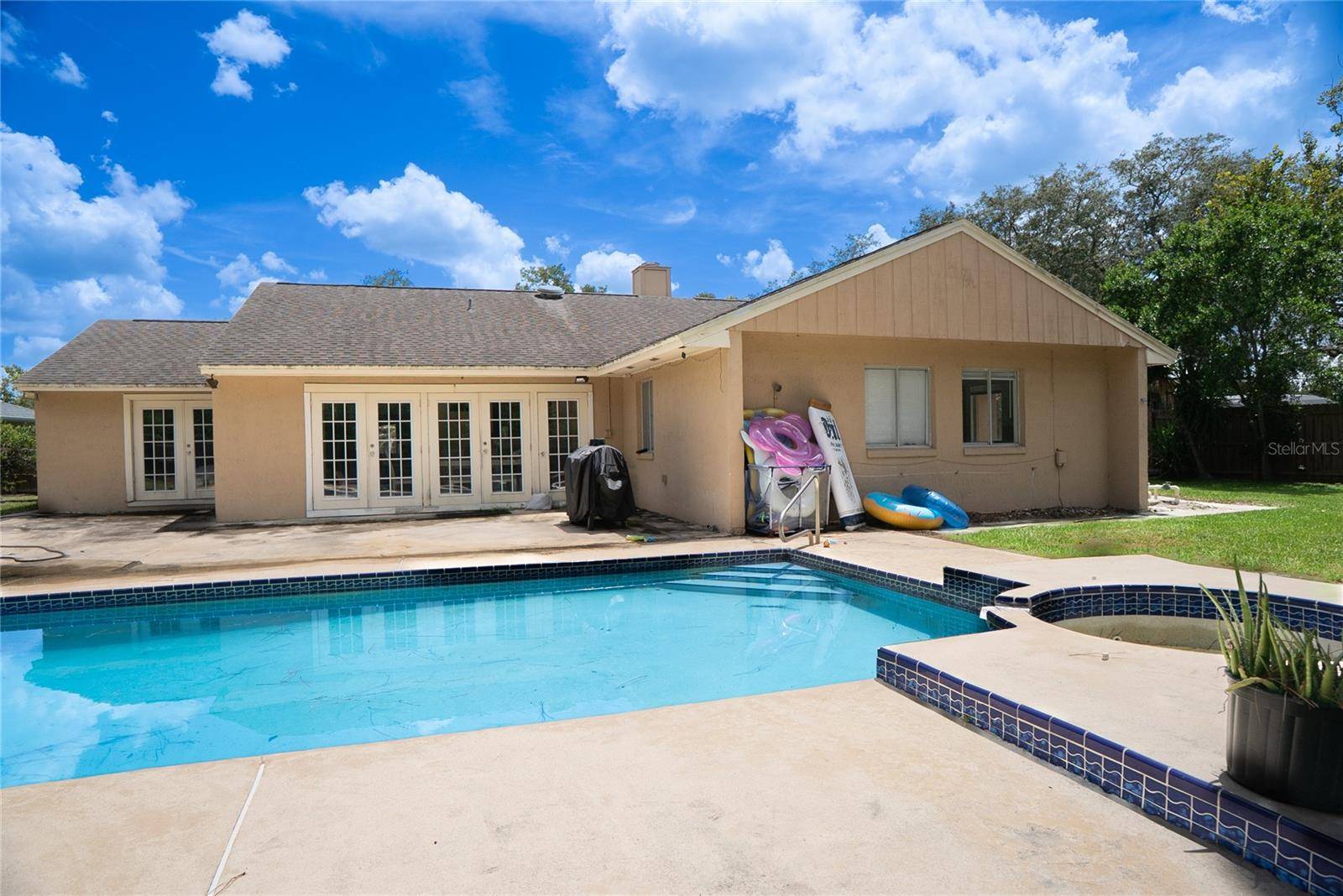 304 SHADOW OAK DR, Casselberry, FL 32707